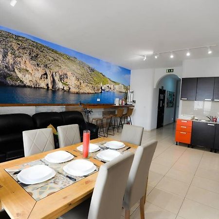 Seaside Xlendi Apartment Bagian luar foto